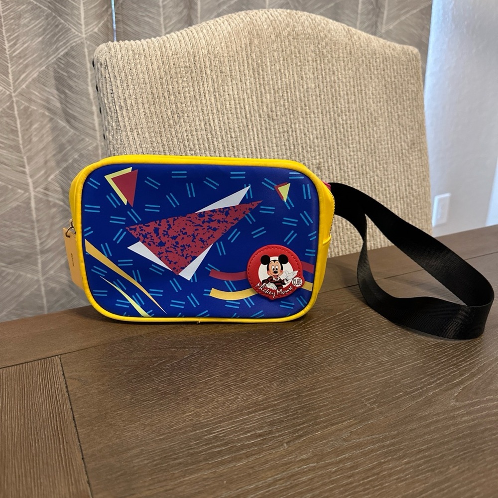 Disney Parks Danielle‎ Nicole Exclusive Mickey Mouse Club Retro Fanny Belt Bag